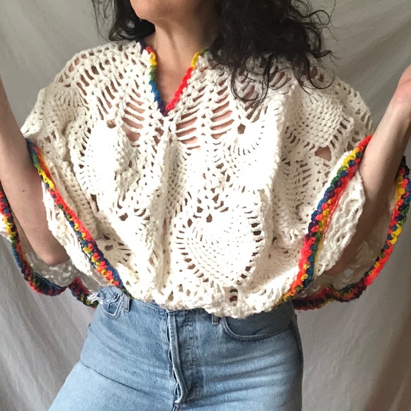 Vtg Granny Square Crocheted Poncho White + Rainbow - Picture 11 of 16